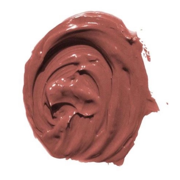 QVEEN - Thick Skin - Satin Matte - Picture 3 of 5